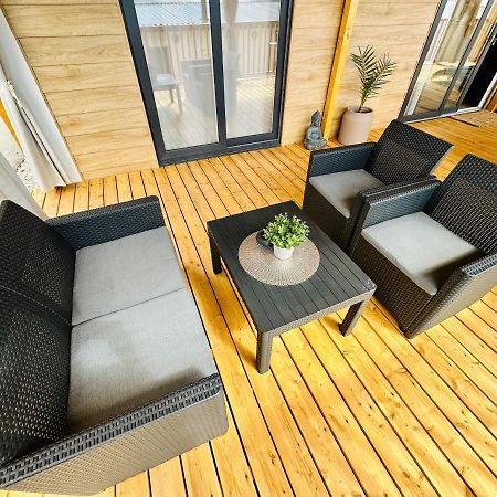 Villa Family Grand De Luxe Mobilhome Selce Dış mekan fotoğraf