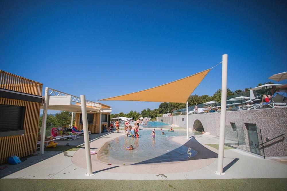 Villa Family Grand De Luxe Mobilhome Selce Dış mekan fotoğraf
