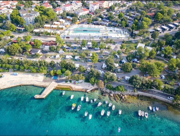 Villa Family Grand De Luxe Mobilhome Selce Dış mekan fotoğraf
