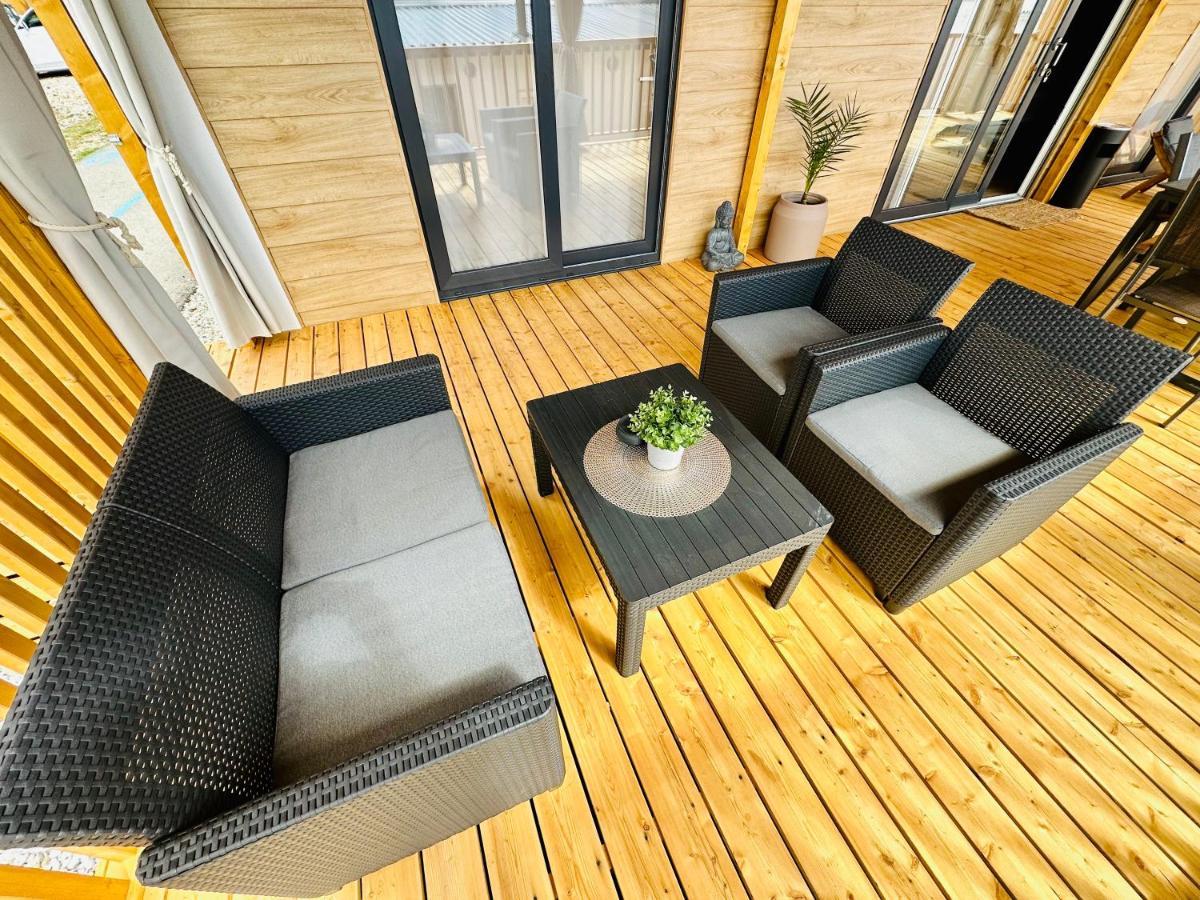 Villa Family Grand De Luxe Mobilhome Selce Dış mekan fotoğraf